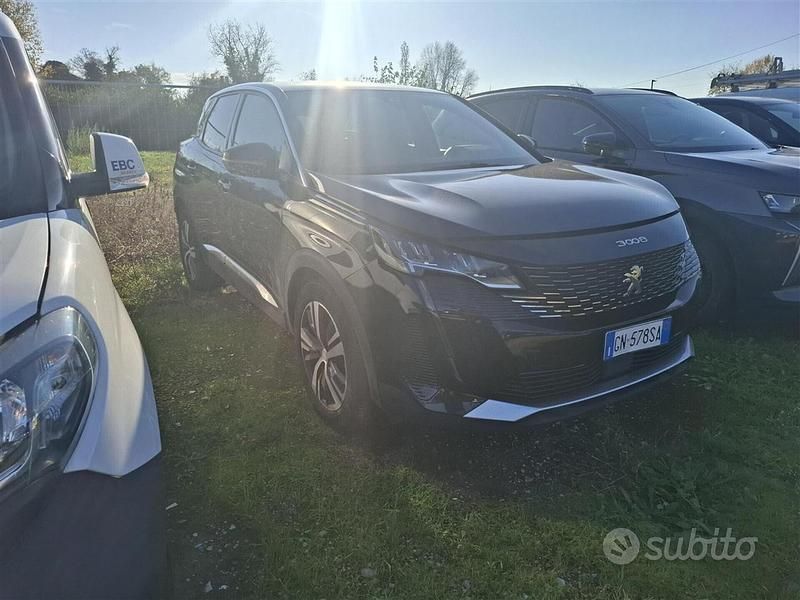 Usata Peugeot 3008 Allure 131 CV (96 kW) 2023 Nero SUV