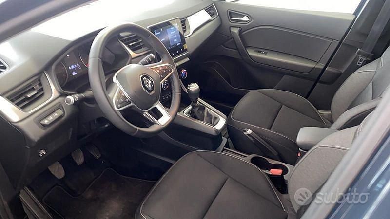 Usata Renault Captur Zen 100 CV (73 kW) 2020 Blu SUV