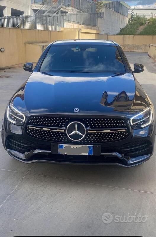 Usata Mercedes GLC300 2022 Nero Coupé