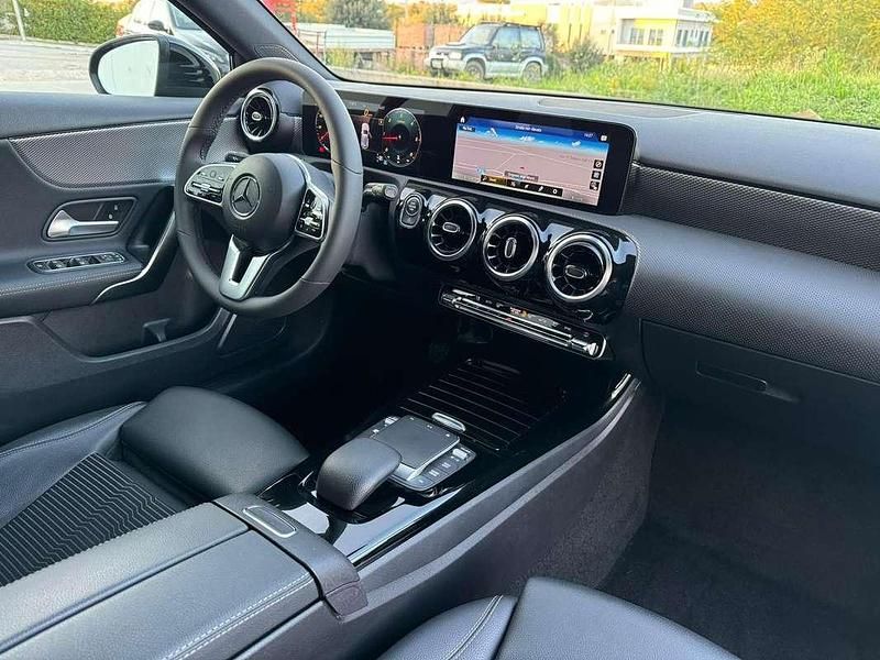 Occasion Mercedes A200 Premium 150 ch (110 kW) 2021 Noir Berline