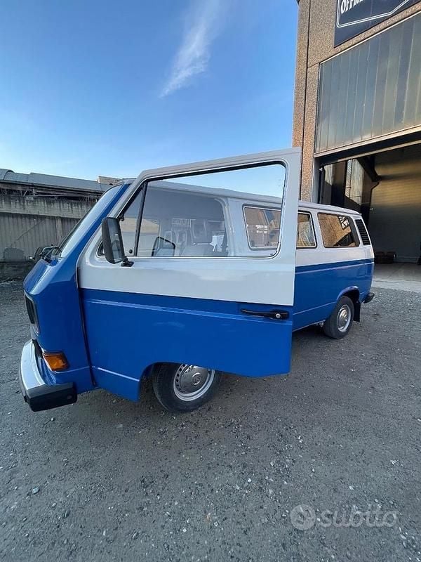Usata 1990 VW Caravelle Monovolume | 17.500 € - Immagine 1/4