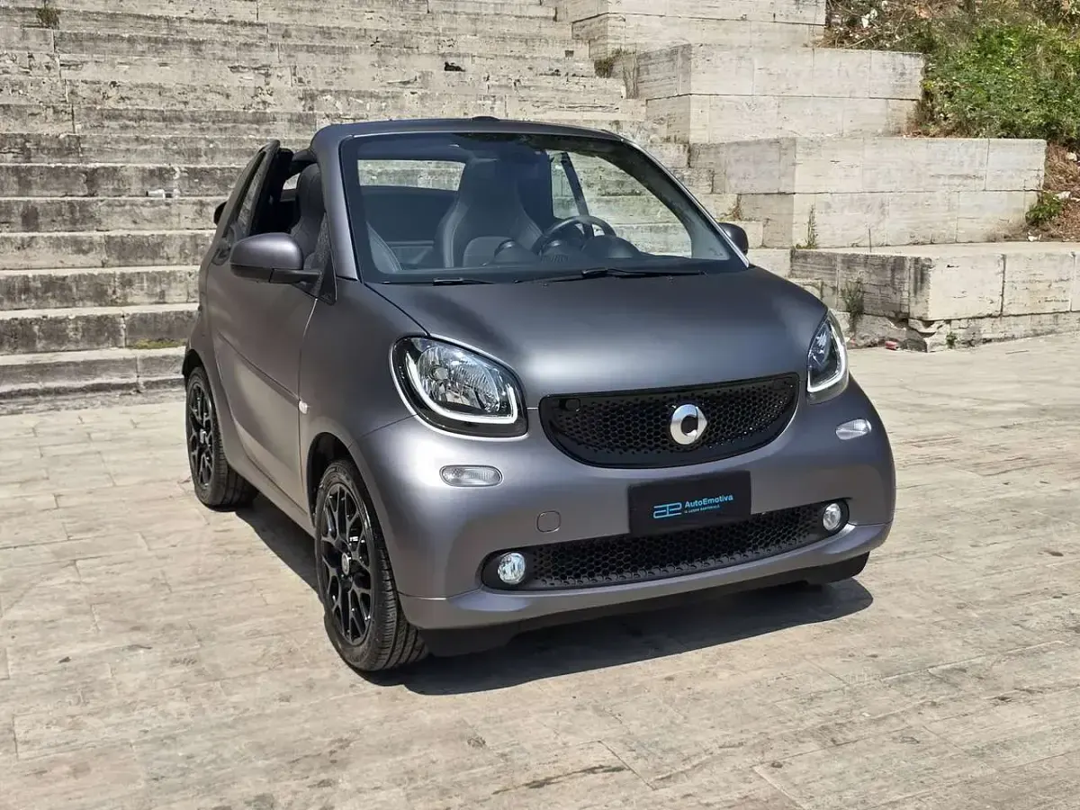 Usata Smart ForTwo Cabrio Passion 90 CV (66 kW) 2018 Grigio opaco Cabrio