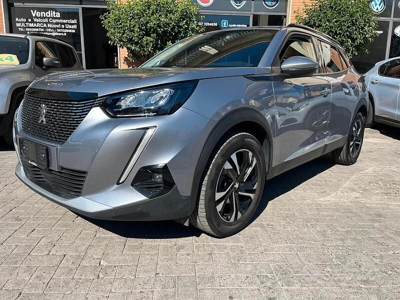 Usata Peugeot 2008 Allure 101 CV (74 kW) 2020 Grigio SUV