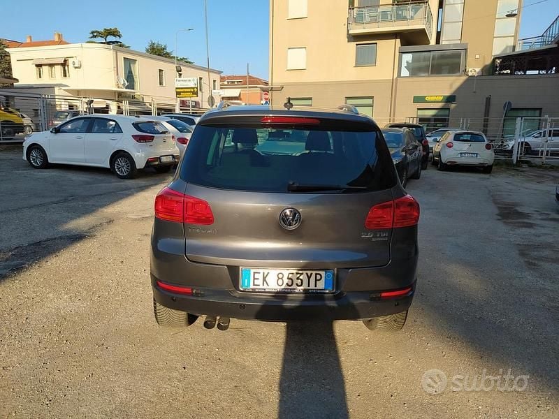 Usata VW Tiguan Sportline 140 CV (102 kW) 2012 Grigio SUV