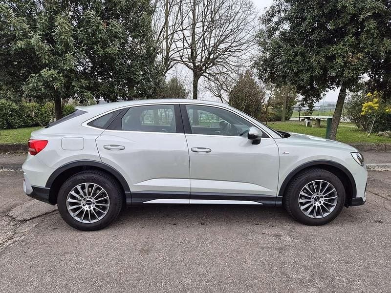 Usata Audi Q3 Sportback S-Line 150 CV (110 kW) 2022 Argento SUV