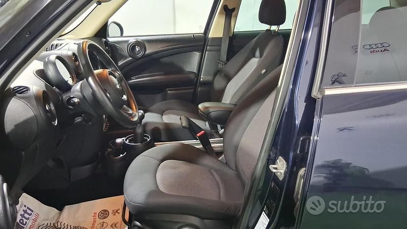 Usata Mini One D 108 CV (79 kW) 2016 Blu Utilitaria