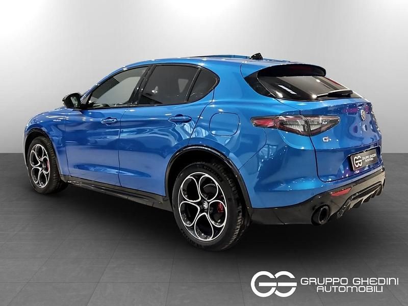 Usata Alfa Romeo Stelvio Veloce 209 CV (153 kW) 2024 Blu misano SUV