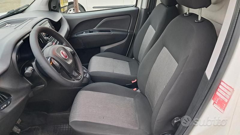 Usata Fiat Doblò 120 CV (88 kW) 2018 Bianco Monovolume