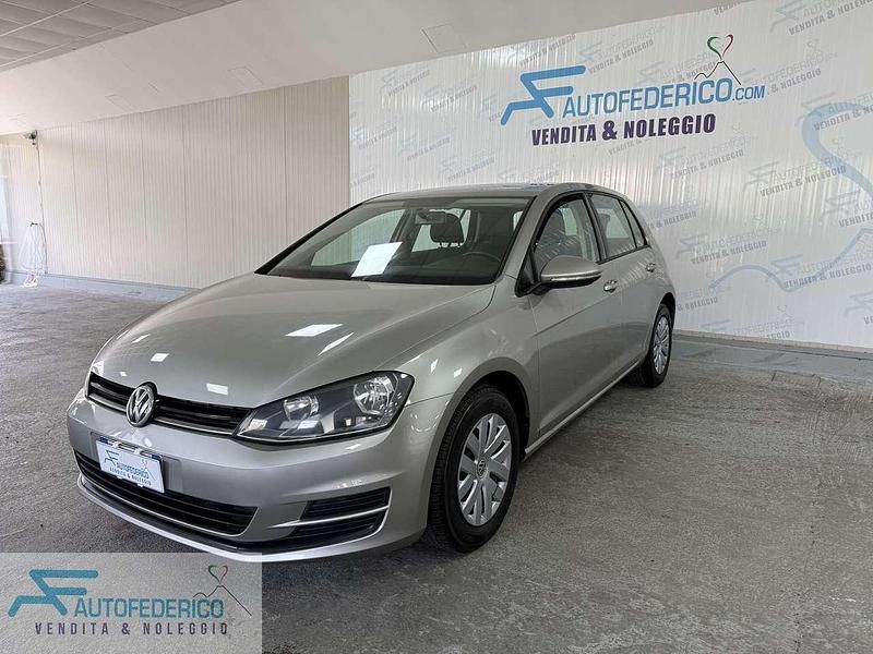 Usata VW Golf VII Trendline 105 CV (77 kW) 2013 Grigio Utilitaria