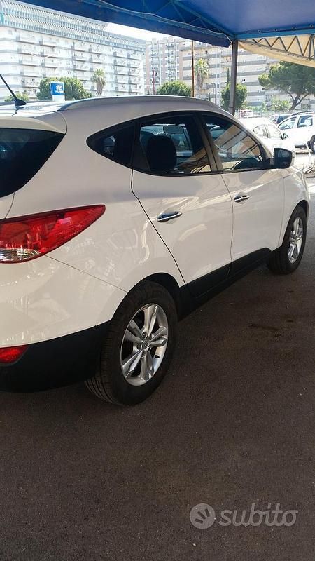 Usata Hyundai ix35 115 CV (84 kW) 2012 Bianco SUV