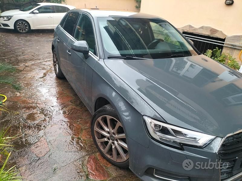 Usata Audi A3 2019 Grigio Berlina