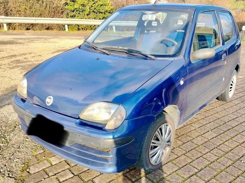 Blu/azzurro Usata 2003 Fiat Seicento Due volumi | 1950 € (Buon prezzo) - Immagine 1/4