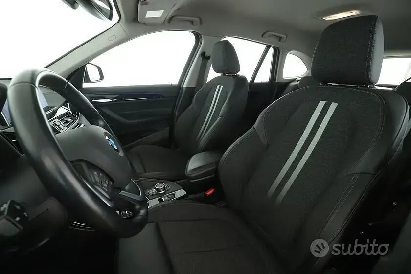 Usado BMW X1 Sport Line 150 CV (110 kW) 2022 Negro SUV