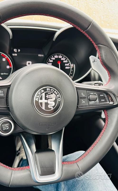 Usata Alfa Romeo Giulia 160 CV (117 kW) 2021 Verde Berlina