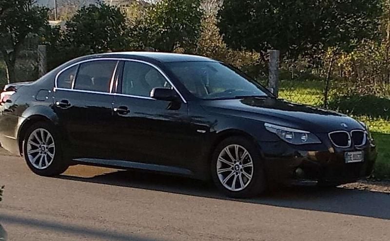 Usata BMW 530 218 CV (160 kW) 2005 Nero Berlina