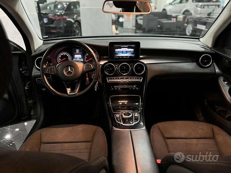 Usata Mercedes GLC220 170 CV (125 kW) 2016 Grigio Berlina