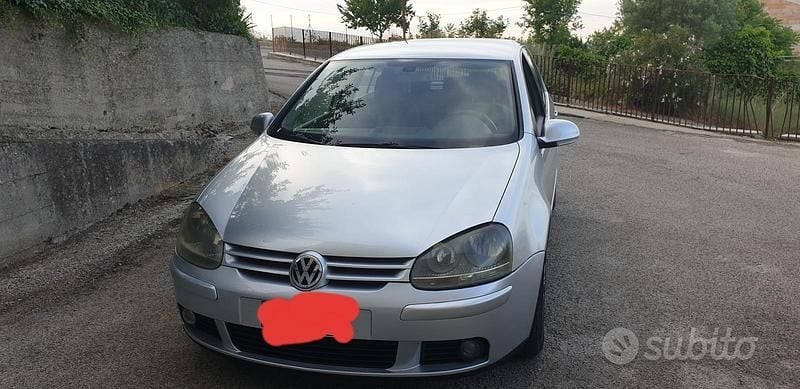 Usata VW Golf IV 105 CV (77 kW) 2003 Grigio Berlina