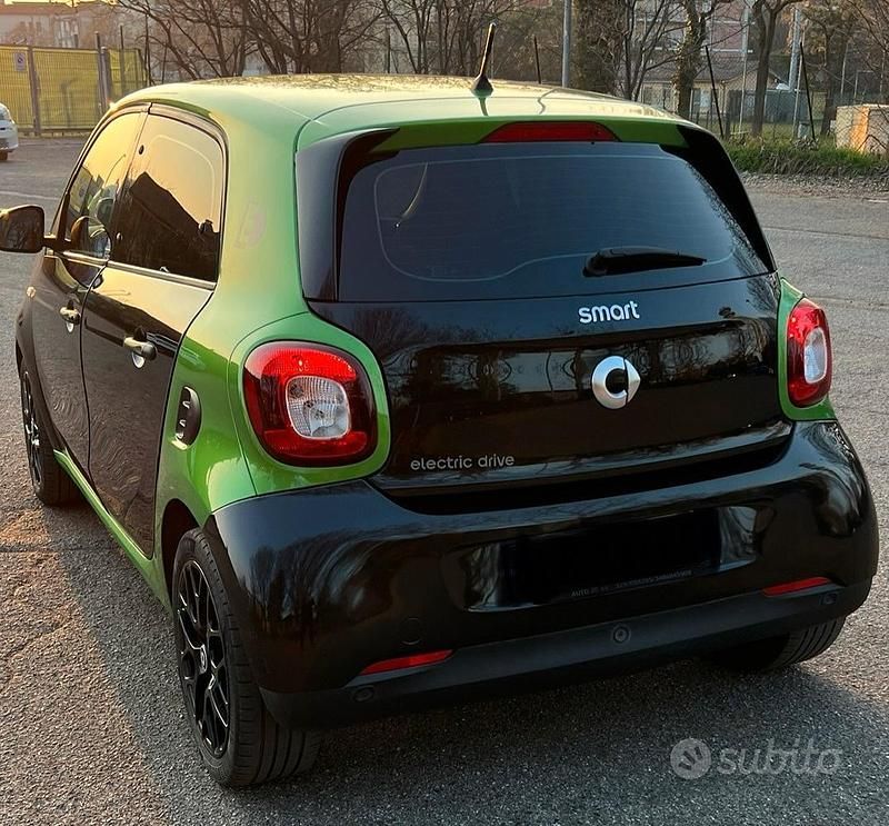 Usata Smart ForFour Electric Drive Passion 60 kW (82 CV) 2018 Berlina