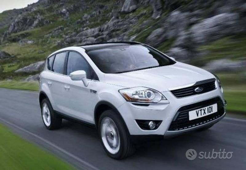 Usata Ford Kuga 140 CV (102 kW) 2010 Nero SUV