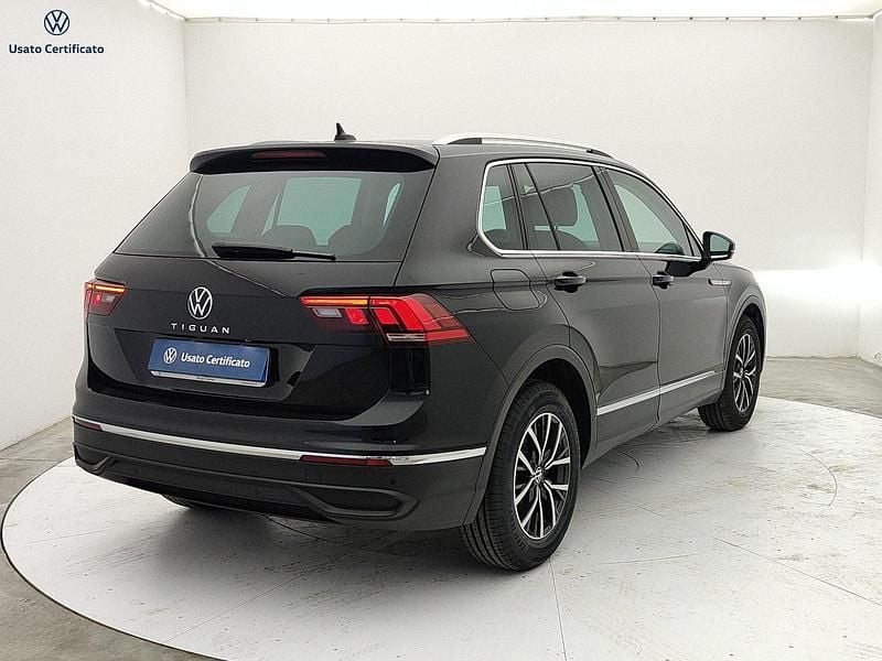 Usata VW Tiguan Life 150 CV (110 kW) 2023 Nero SUV