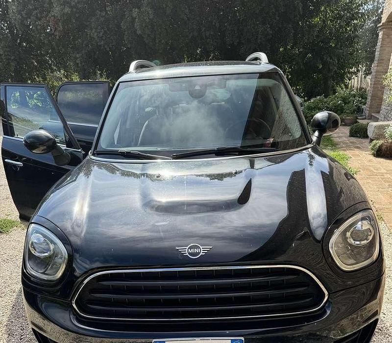 Usata 2021 Mini One D Countryman Hype SUV | 13.900 € - Immagine 1/4