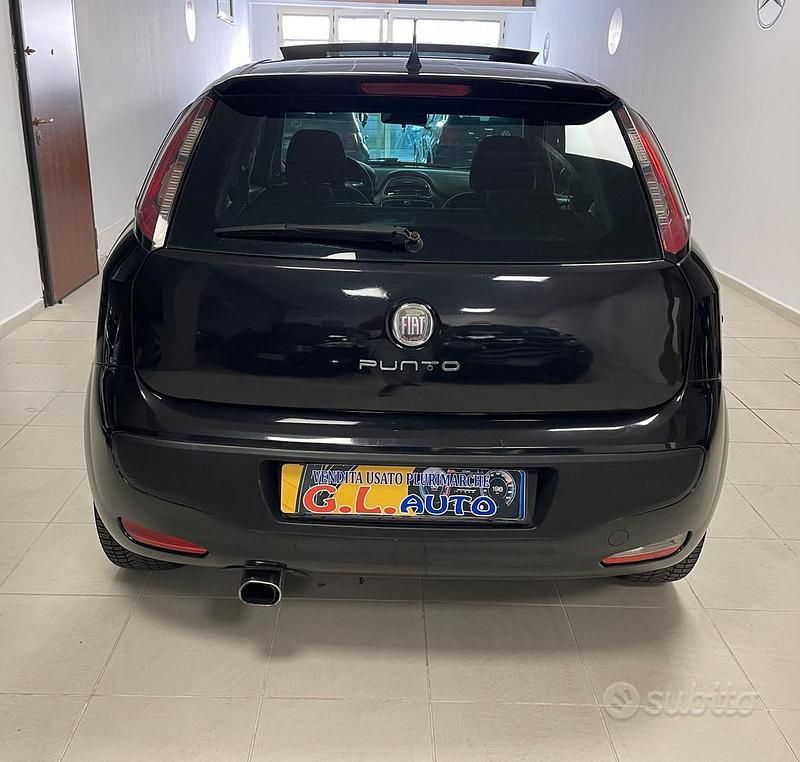 Usata Fiat Punto Evo Sport 95 CV (69 kW) 2011 Nero Utilitaria