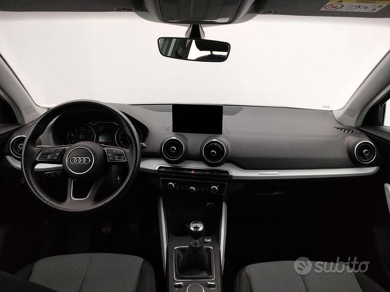 Usata Audi Q2 Design 116 CV (85 kW) 2017 Grigio SUV