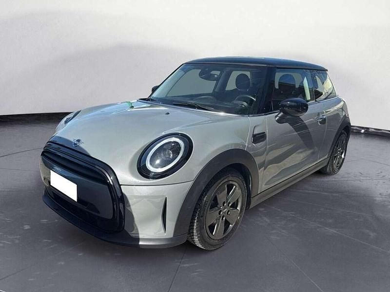 Usata Mini ONE Classic 102 CV (75 kW) 2021 Grigio metallizzato scuro Utilitaria
