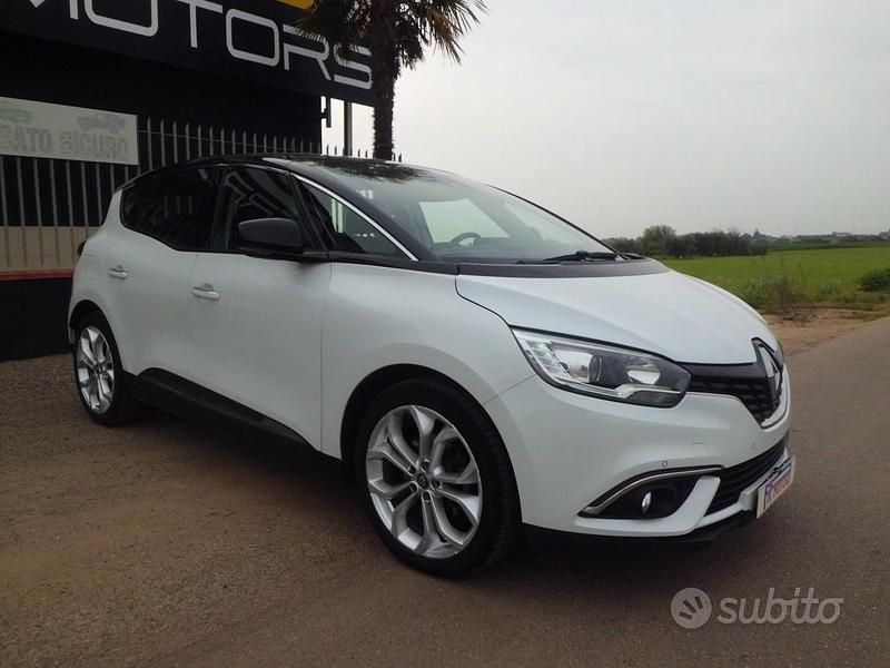 Usata Renault Scénic IV Business 120 CV (88 kW) 2019 Bianco Monovolume