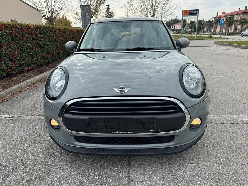Begagnad Mini One D 116 HK (85 kW) 2018 Grå Halvkombi