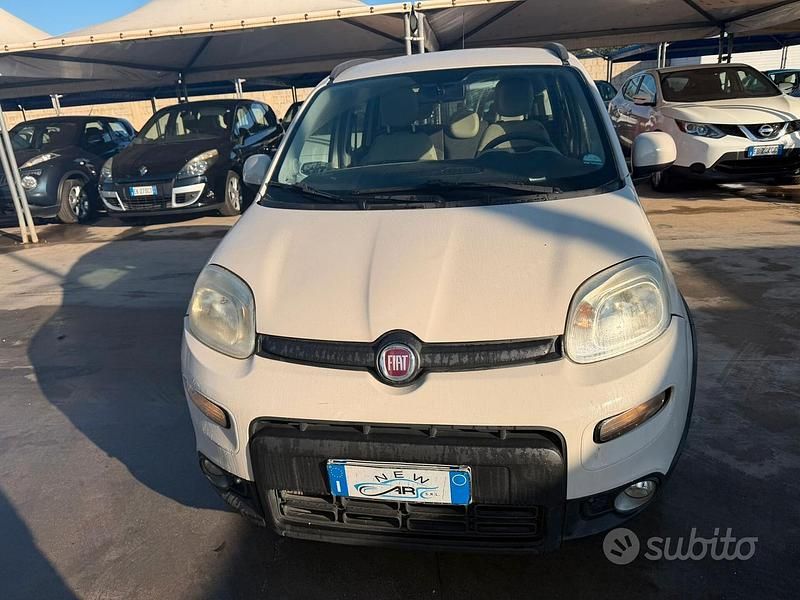 Beige Usata 2012 Fiat Panda Trekking Tre volumi | 2500 € (Molto cara) - Immagine 1/4