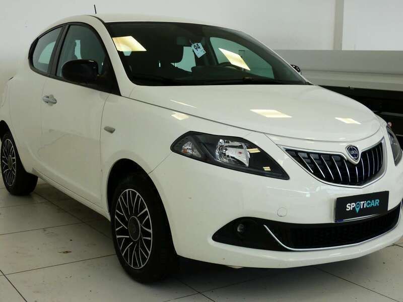 Usata Lancia Ypsilon S 69 CV (50 kW) 2024 Bianco Utilitaria
