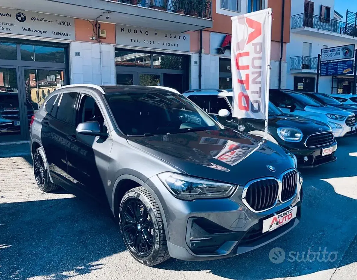 Käytetty BMW X1 Sport Line 150 HP (110 kW) 2020 Harmaa Katumaasturi
