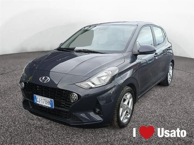 Grigio Usata 2022 Hyundai i10 Due volumi | 13.500 € (Buon prezzo) - Immagine 1/4
