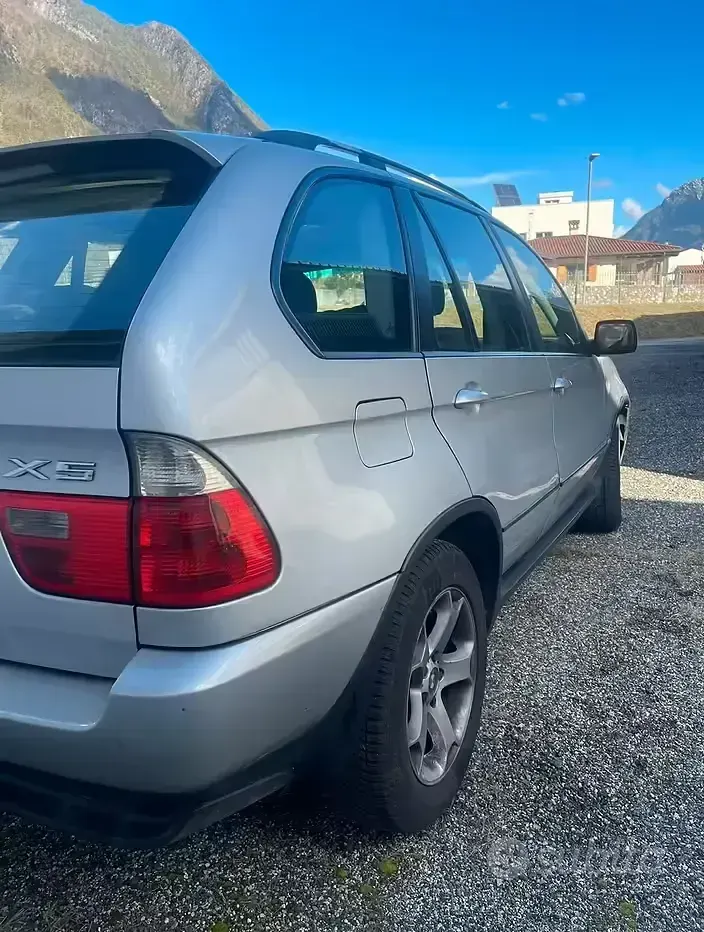 Usata BMW X5 218 CV (160 kW) 2005 Grigio SUV