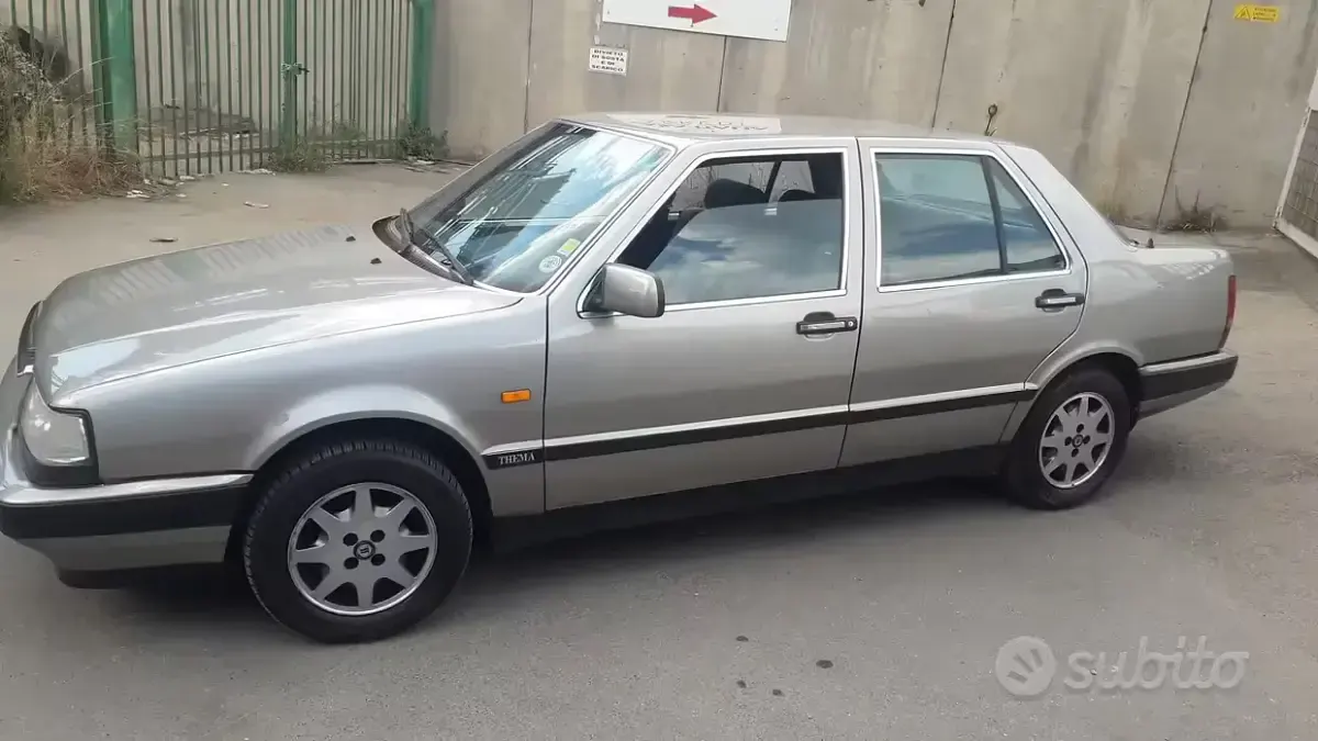 Usata Lancia Thema 152 CV (111 kW) 1992 Berlina