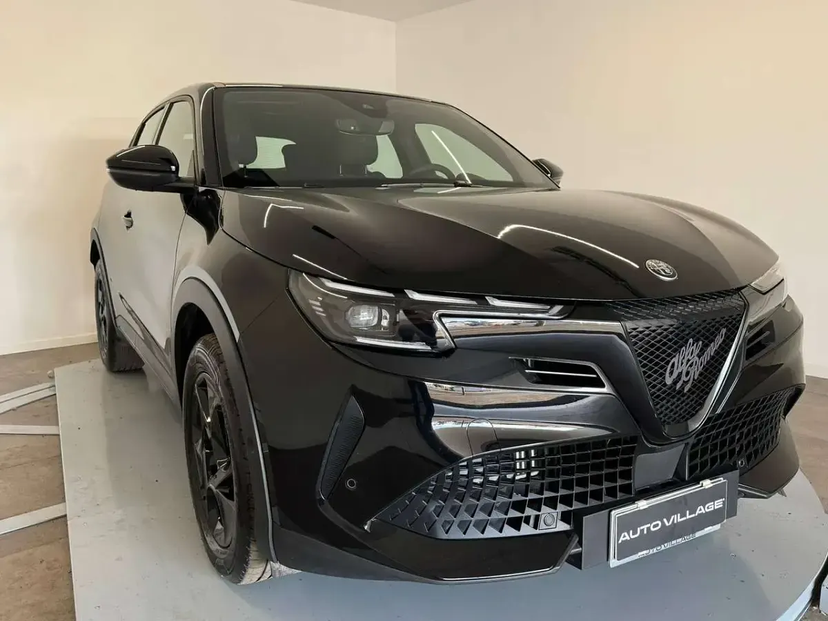 Usata Alfa Romeo GT Junior 136 CV (100 kW) 2024 Nero SUV