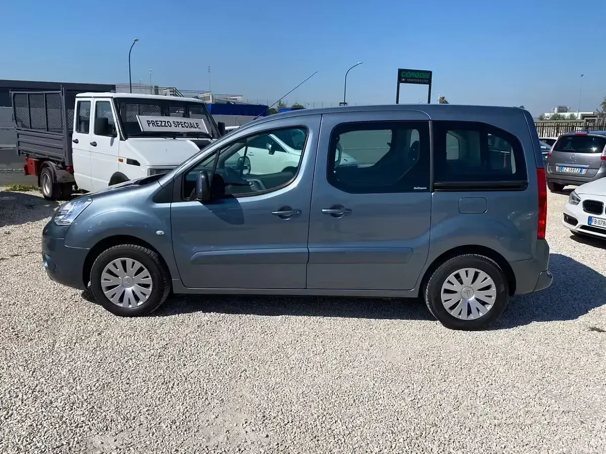 Usata Citroën Berlingo 92 CV (67 kW) 2011 Blu/azzurro Monovolume
