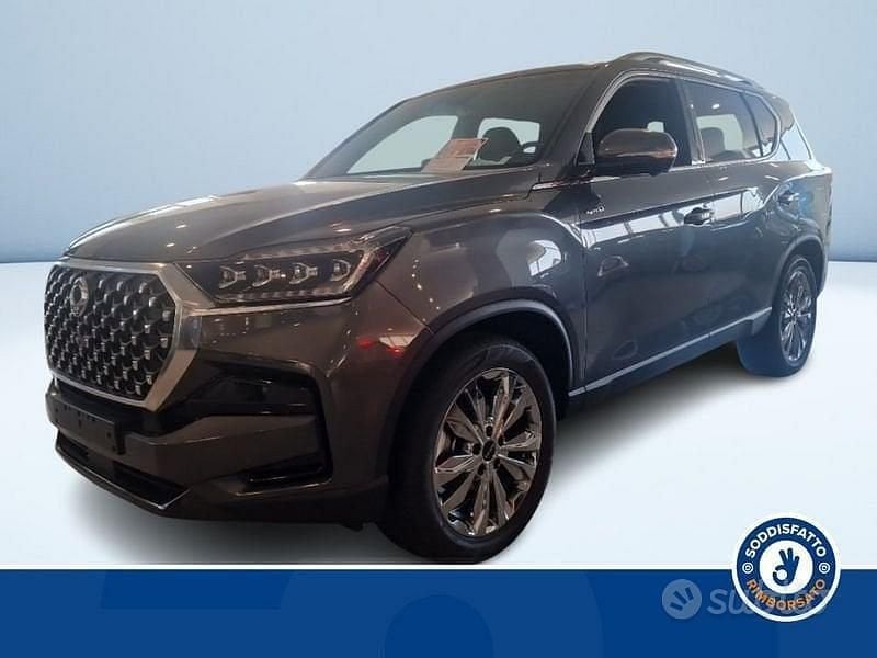 Grigio Nuova 2025 Ssangyong (KGM) Rexton SUV | 55.700 € - Immagine 1/3