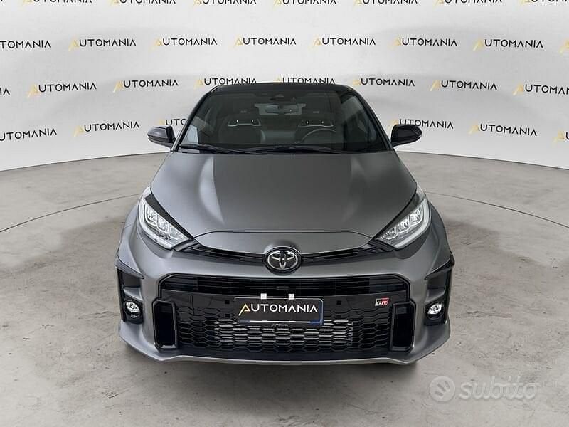 Usata Toyota Yaris 261 CV (191 kW) 2021 Bianco Utilitaria