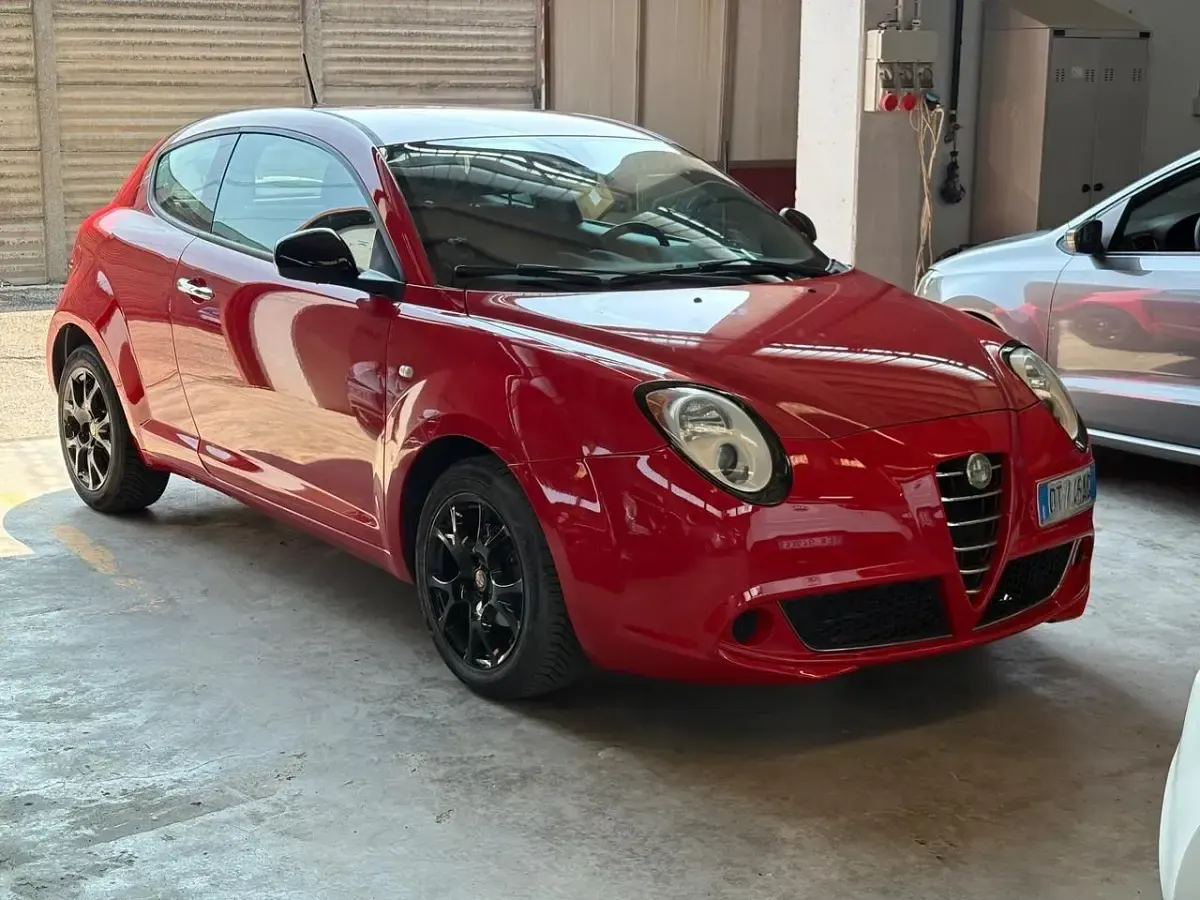 Usata Alfa Romeo MiTo Distinctive 79 CV (58 kW) 2009 Rosso Utilitaria