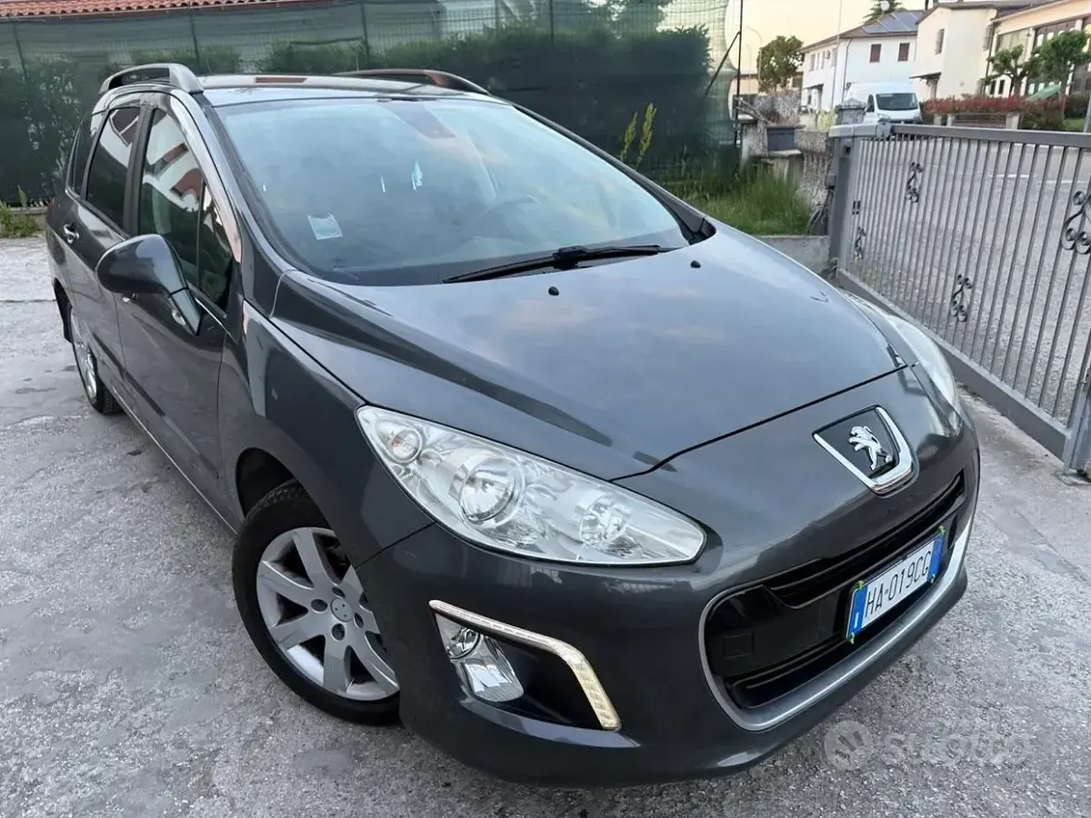 Usata Peugeot 308 115 CV (84 kW) 2013 Grigio Station wagon
