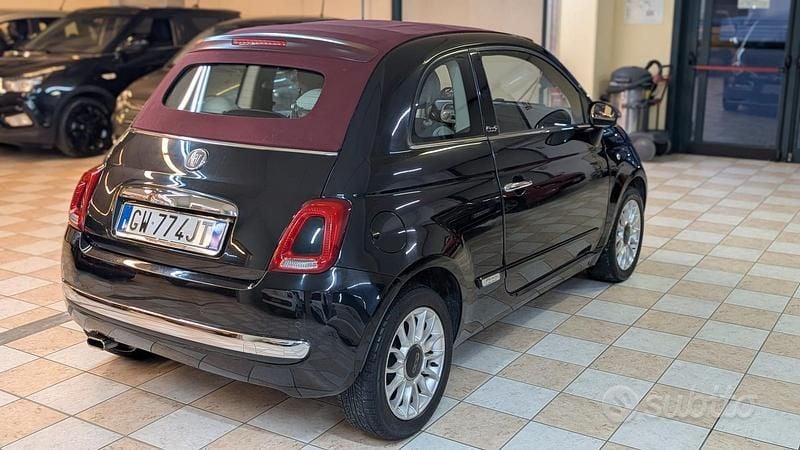 Usata Fiat 500 Lounge 95 CV (69 kW) 2011 Nero Cabrio