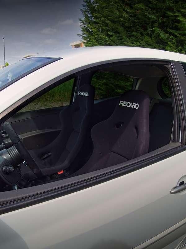 Usata Renault Clio II R.S. 200 CV (147 kW) 2008 Berlina