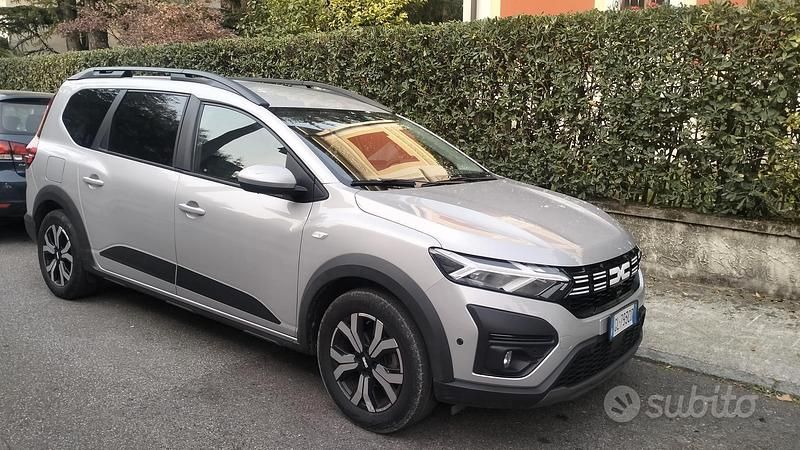Usata Dacia Jogger 91 CV (66 kW) 2023 Grigio Monovolume