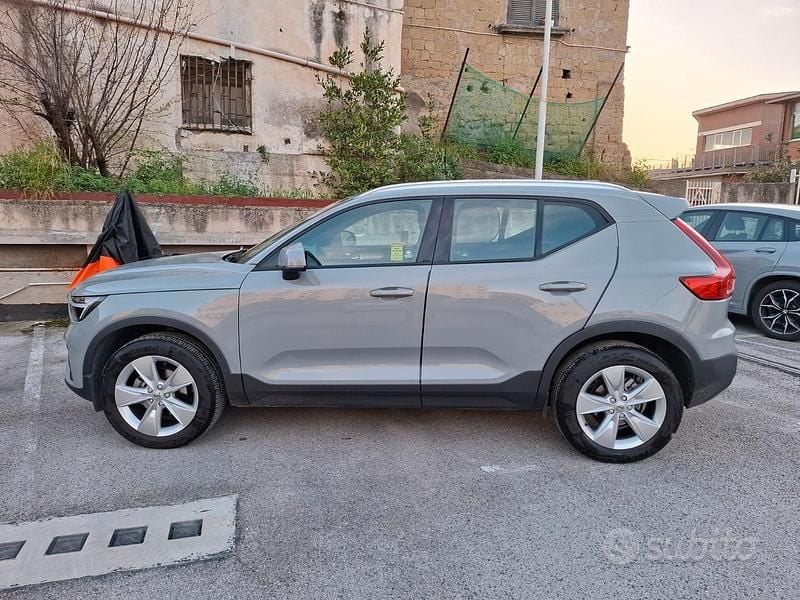 Usata Volvo XC40 Core 129 CV (94 kW) 2024 Grigio SUV