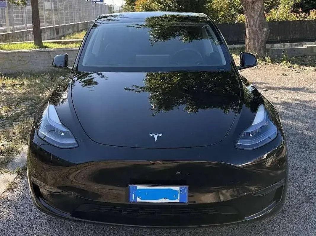 Usata Tesla Model Y 152 kW (208 CV) 2023 Nero SUV