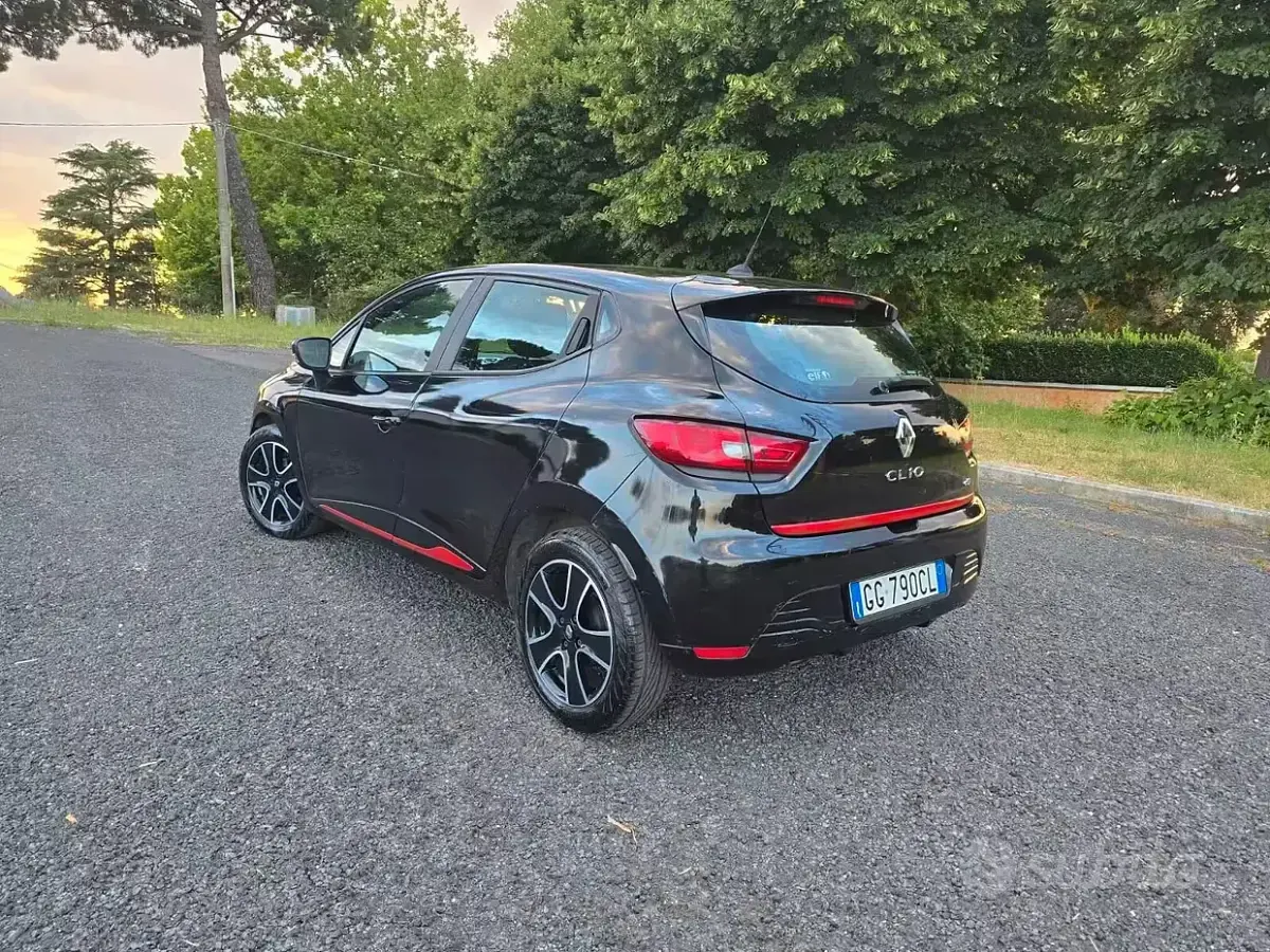 Usata Renault Clio IV 75 CV (55 kW) 2014 Nero Berlina