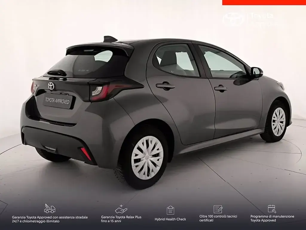 Usata Toyota Yaris Active 72 CV (52 kW) 2022 Dark grey met Utilitaria