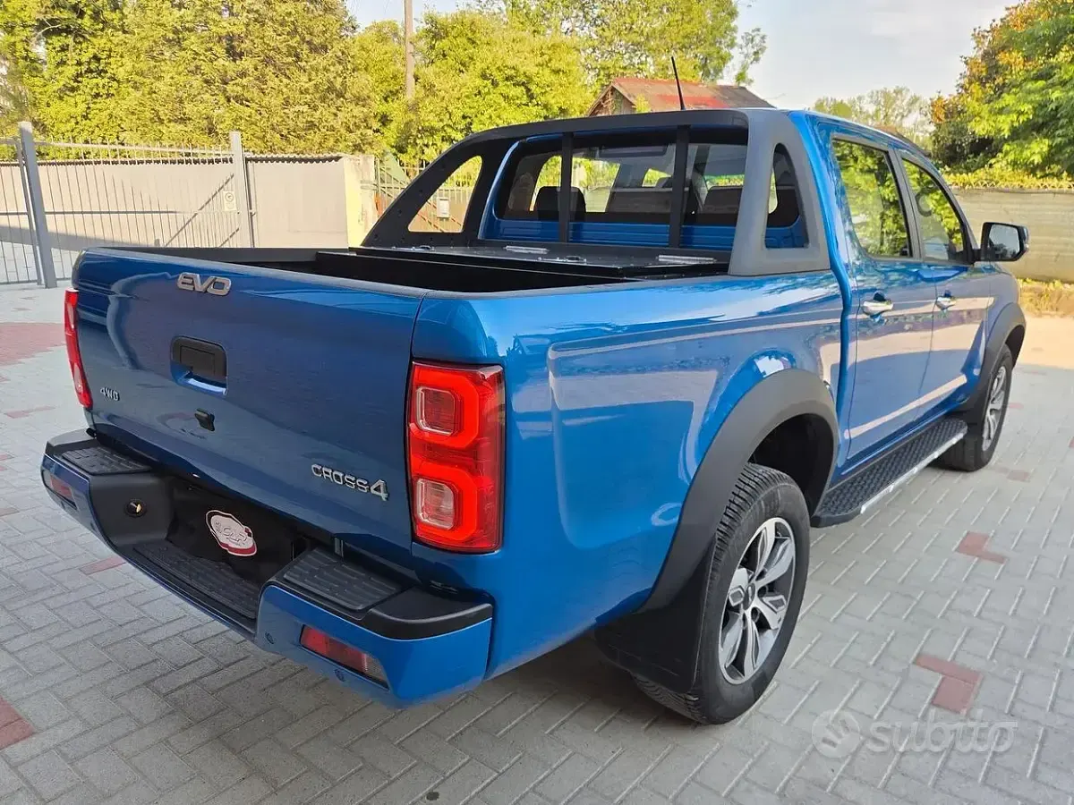 Usata EVO Cross 4 136 CV (100 kW) 2023 Bluazzurro Pick-up